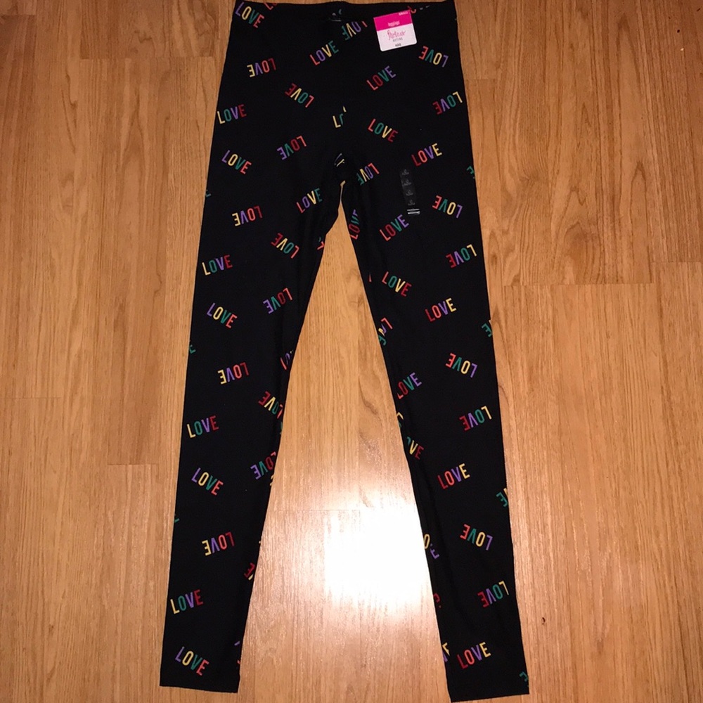 LOVE leggings
